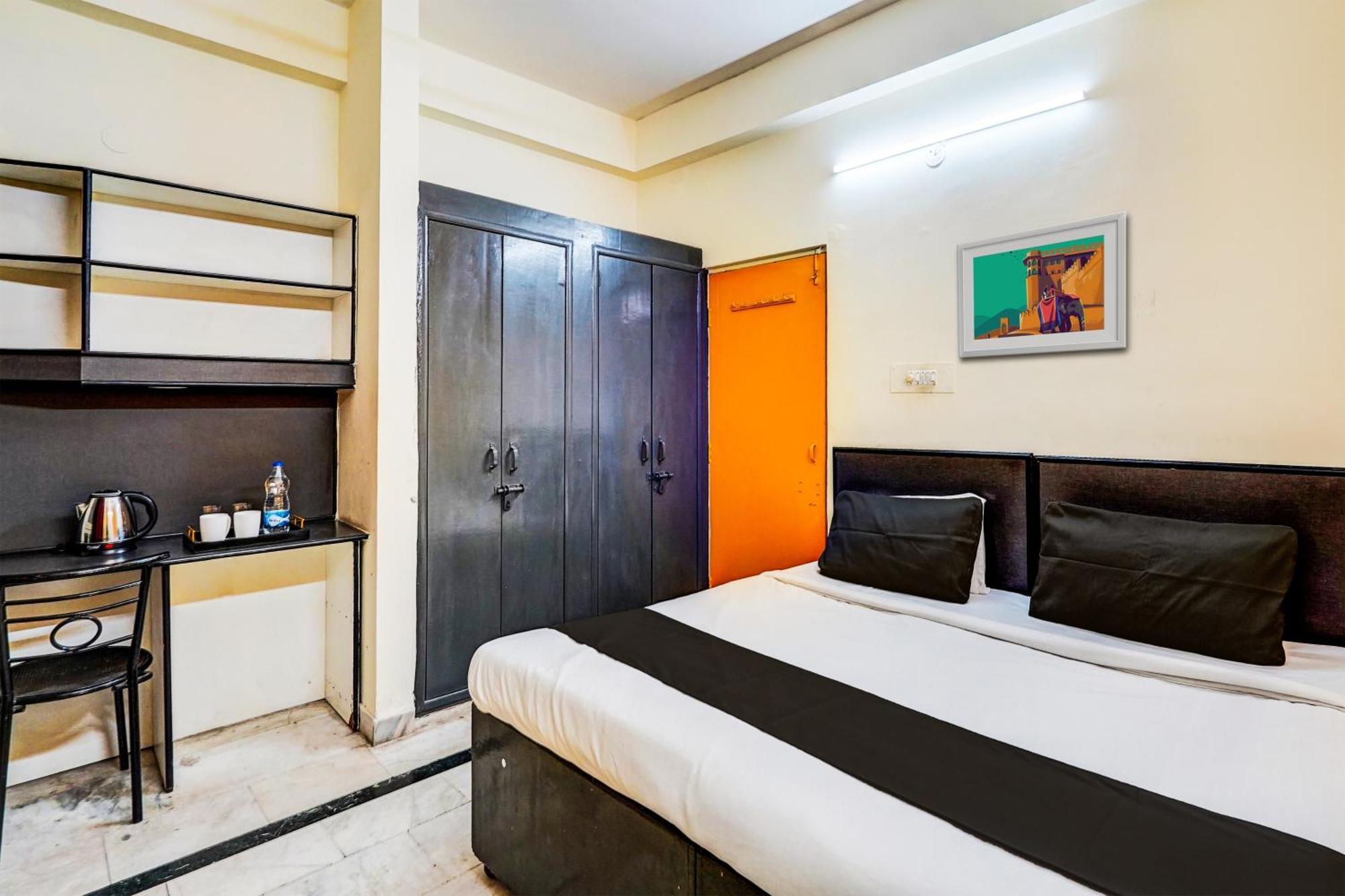 Hotel O Aryan Home Stay Dehradun Exteriör bild