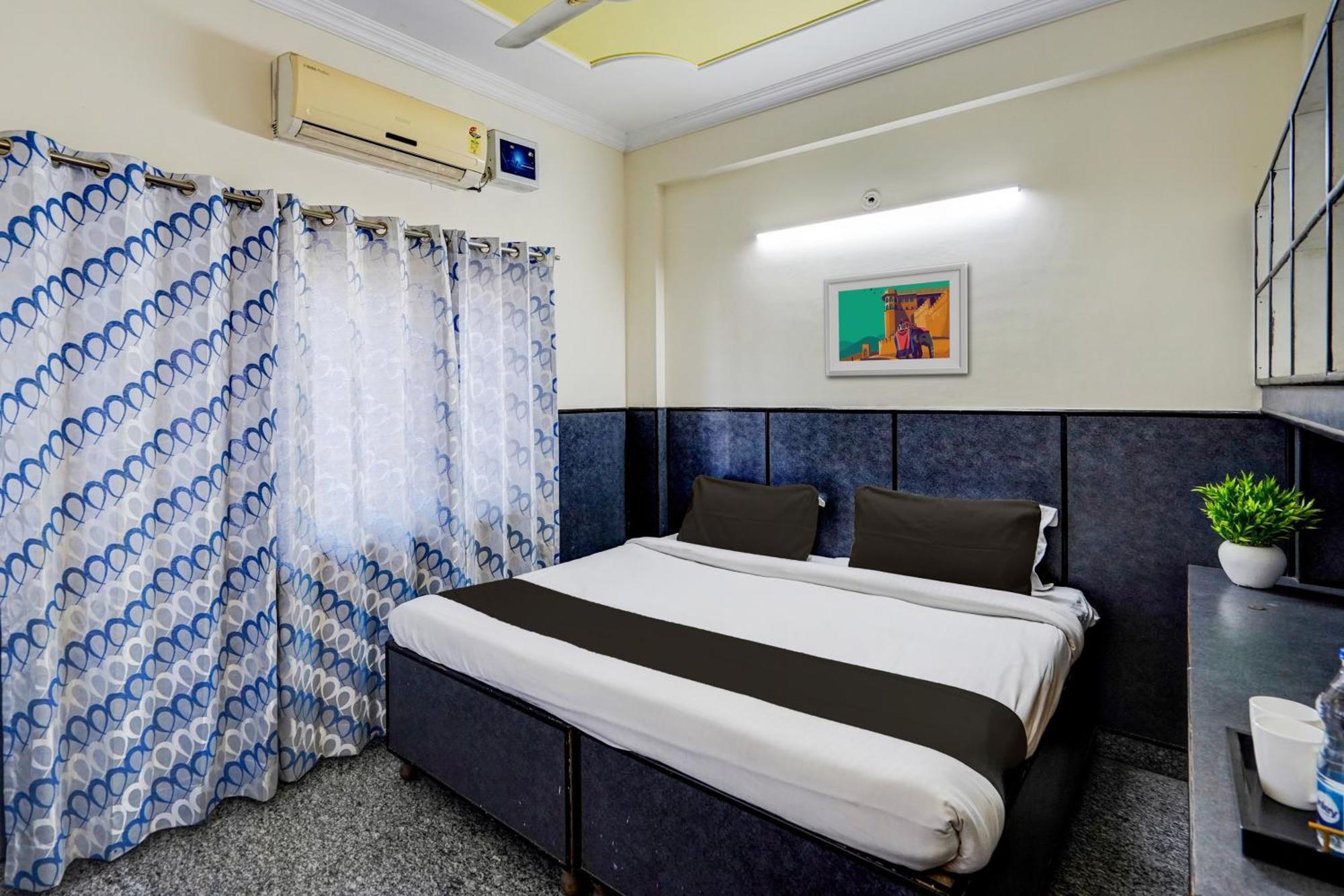 Hotel O Aryan Home Stay Dehradun Exteriör bild