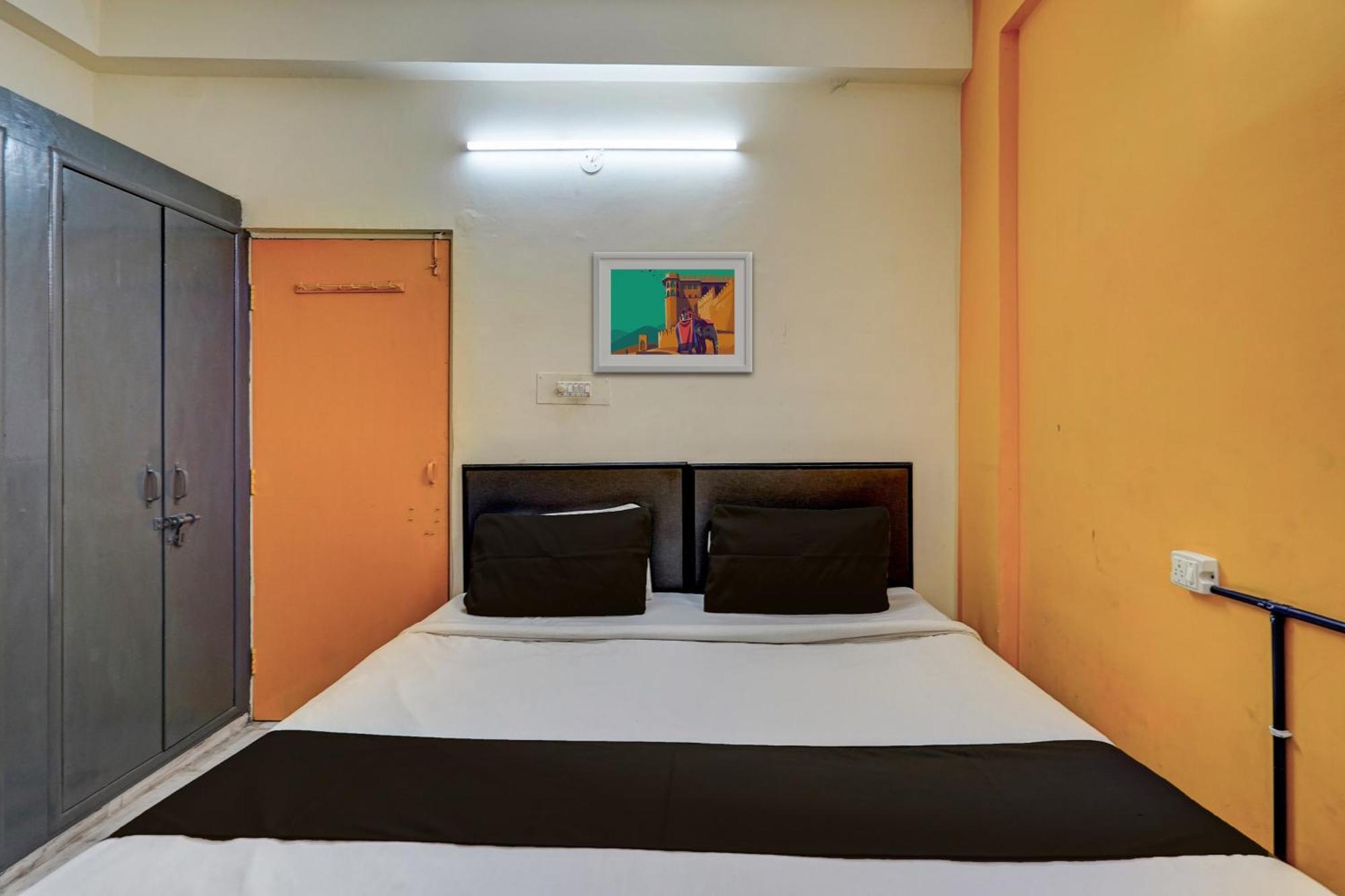 Hotel O Aryan Home Stay Dehradun Exteriör bild